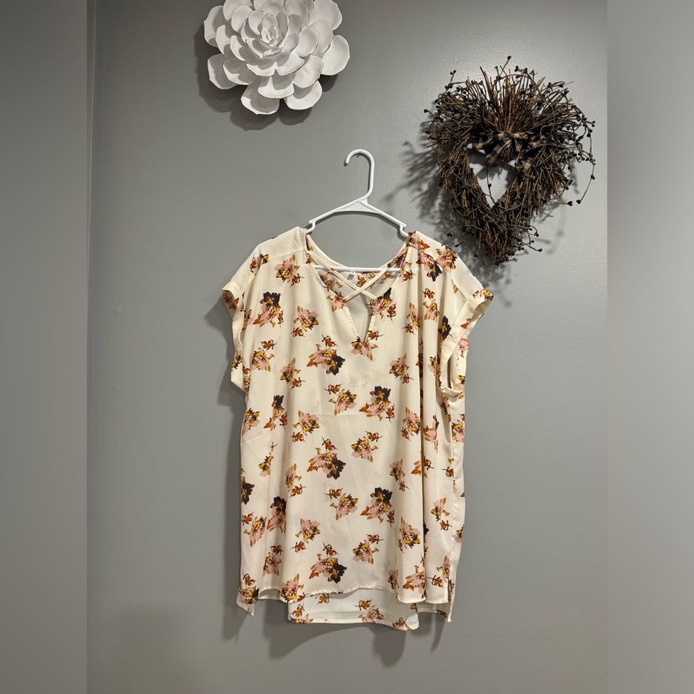 Maurices Floral Blouse Size 2